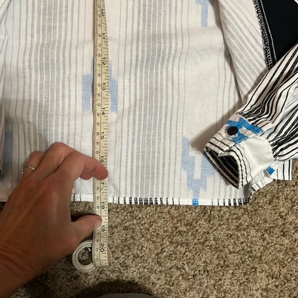 Roper Black and White Button-Up Crop Shirt with Turquise Accents - Picture 8 of 10